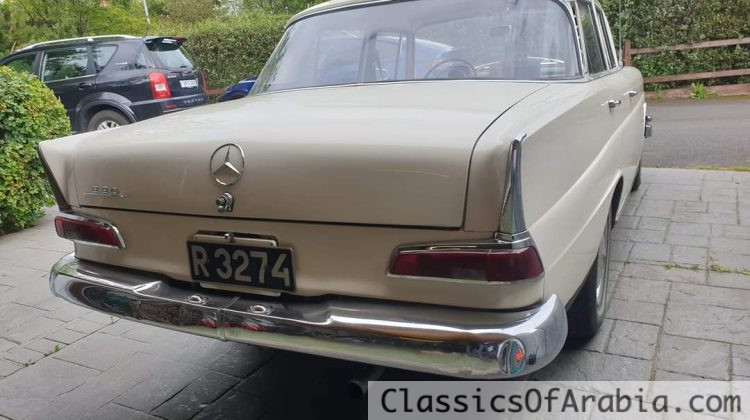 Mercedes 220