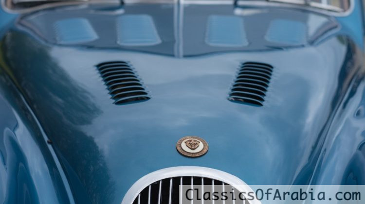 JAGUAR XK120 FHC – 1951- FULLY RESTORED Nuts & Bolts in Twilight Blue /جاكوار XK120 FHC – 1951 – صواميل ومسامير تم ترميمها بالكامل باللون الأزرق الشفق