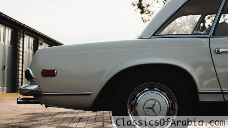 Mercedes-Benz 280 SL, also known as the Icone “” W113 PAGODA “” 1969 nice PROJECT