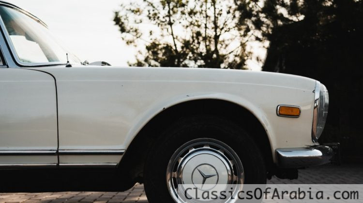 Mercedes-Benz 280 SL, also known as the Icone “” W113 PAGODA “” 1969 nice PROJECT