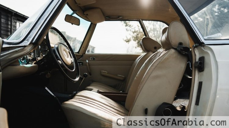 Mercedes-Benz 280 SL, also known as the Icone “” W113 PAGODA “” 1969 nice PROJECT