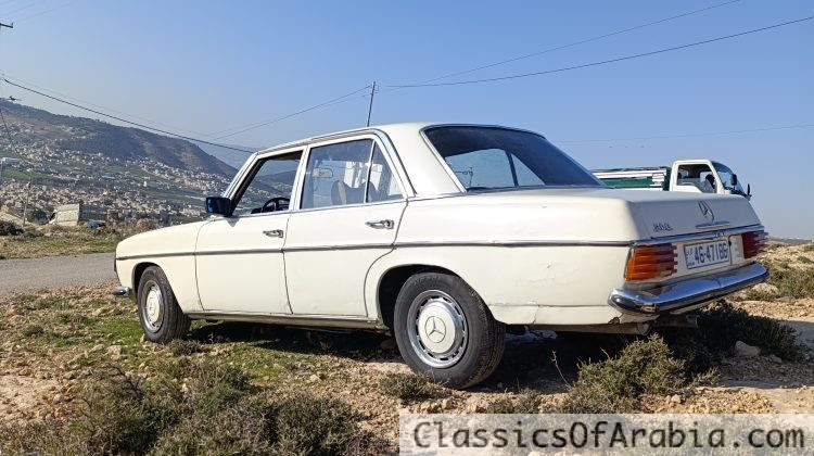 Mercedes 200 w115 1974