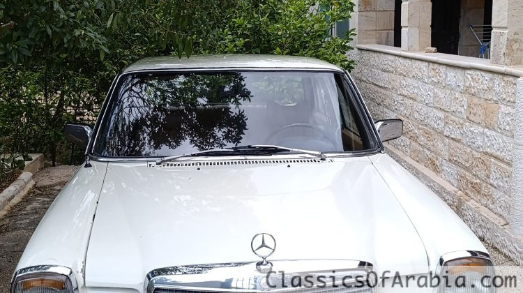 Mercedes 200 w115 1974