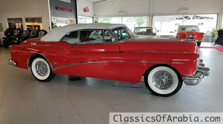 Convertible. TOP RESTORED. 1 of 1690. TOP OF THE LINE.