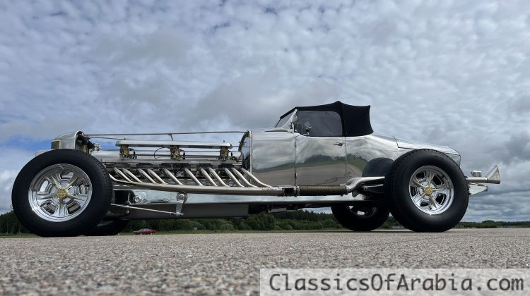 Decimo Segundo by Sven Billred – Hand built 12 Cylinder Aluminium Rod