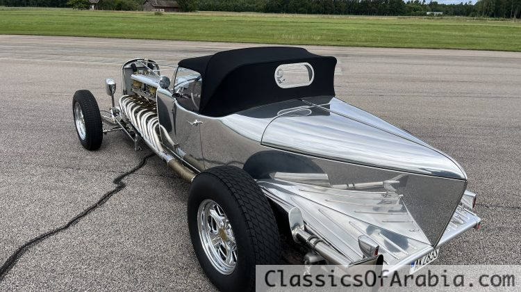 Decimo Segundo by Sven Billred – Hand built 12 Cylinder Aluminium Rod