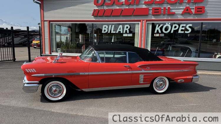 Convertible. V8 / Automatic. PB. PS. Fully restored !