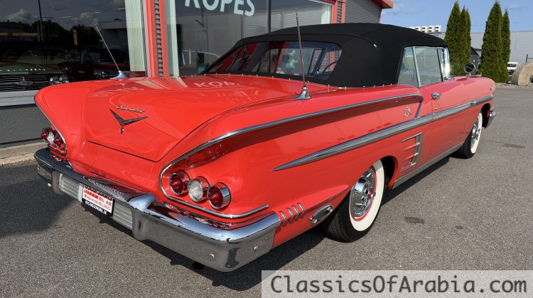 Convertible. V8 / Automatic. PB. PS. Fully restored !