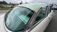 Crown Victoria Skyliner. Real glass roof. V8 / Aut