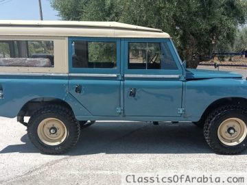 Land Rover 109 Series III frame off restoration