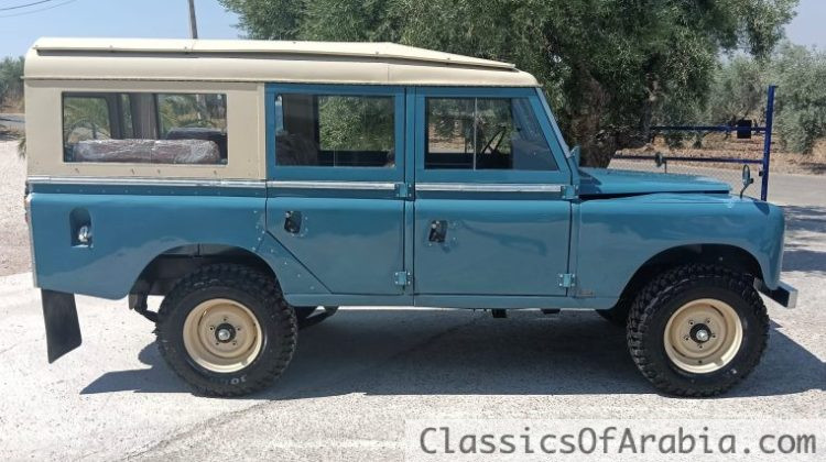 Land Rover 109 Series III frame off restoration