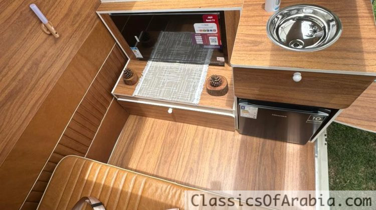 VW T1 splitwindow bus camper van 1973