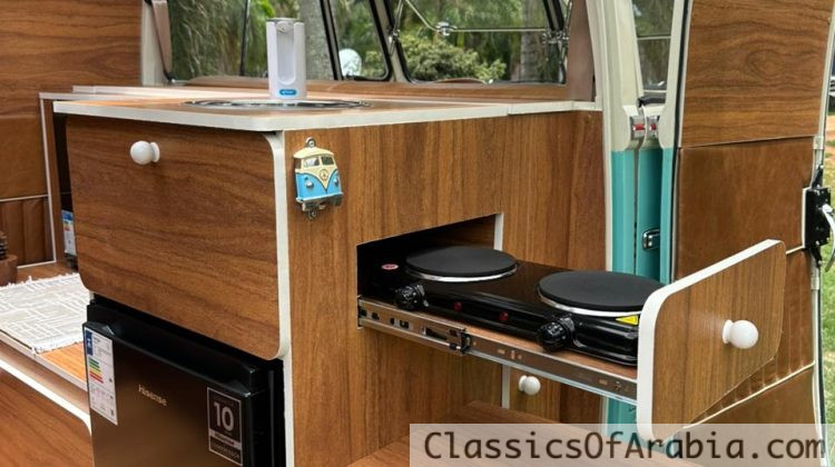 VW T1 splitwindow bus camper van 1973