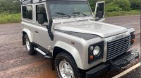 Land Rover Defender 90
