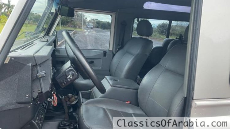 Land Rover Defender 90