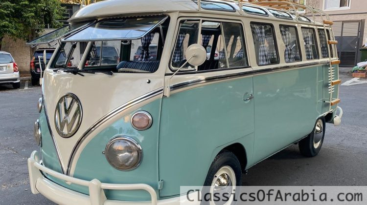 VW T1 splitwindow bus Samba replica 1972