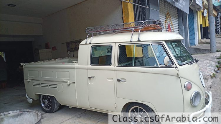 VW T1 splitwindow bus crew cab 1967