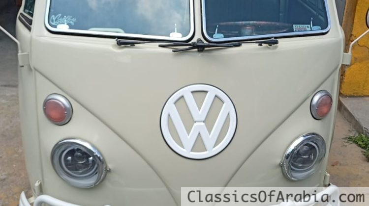VW T1 splitwindow bus crew cab 1967